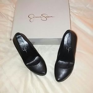 Jessica Simpson Size 6 Waleo Pumps